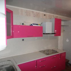 Розовый фасад для кухни из МДФ