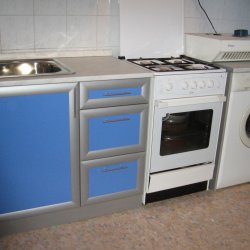 Кухня-МДФ в серебристой рамке - синяя