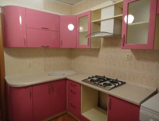 Угловая кухня розовая МДФ глянец